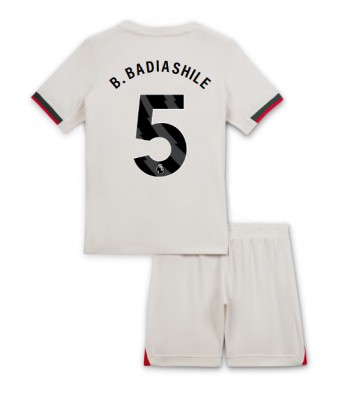 Chelsea Benoit Badiashile #5 Udebanetrøje Børn 2025-26 Kortærmet (+ Korte bukser)